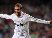 开云体育平台APP-字母哥成为胜负手，魔术战术压制雷霆—雄鹿与魔术的战术博弈启示录