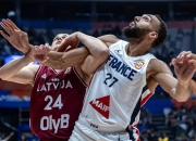 开云APP-雷霆绝杀南韩男篮，戈贝尔制霸全场