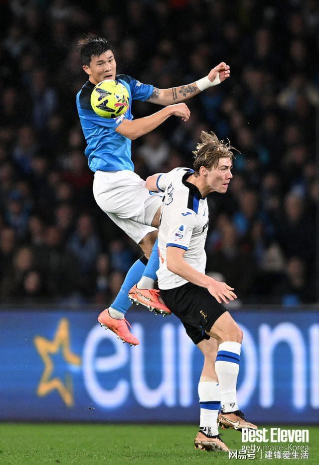 包含那不勒斯碾压韩国，阿奎罗统治全场的词条