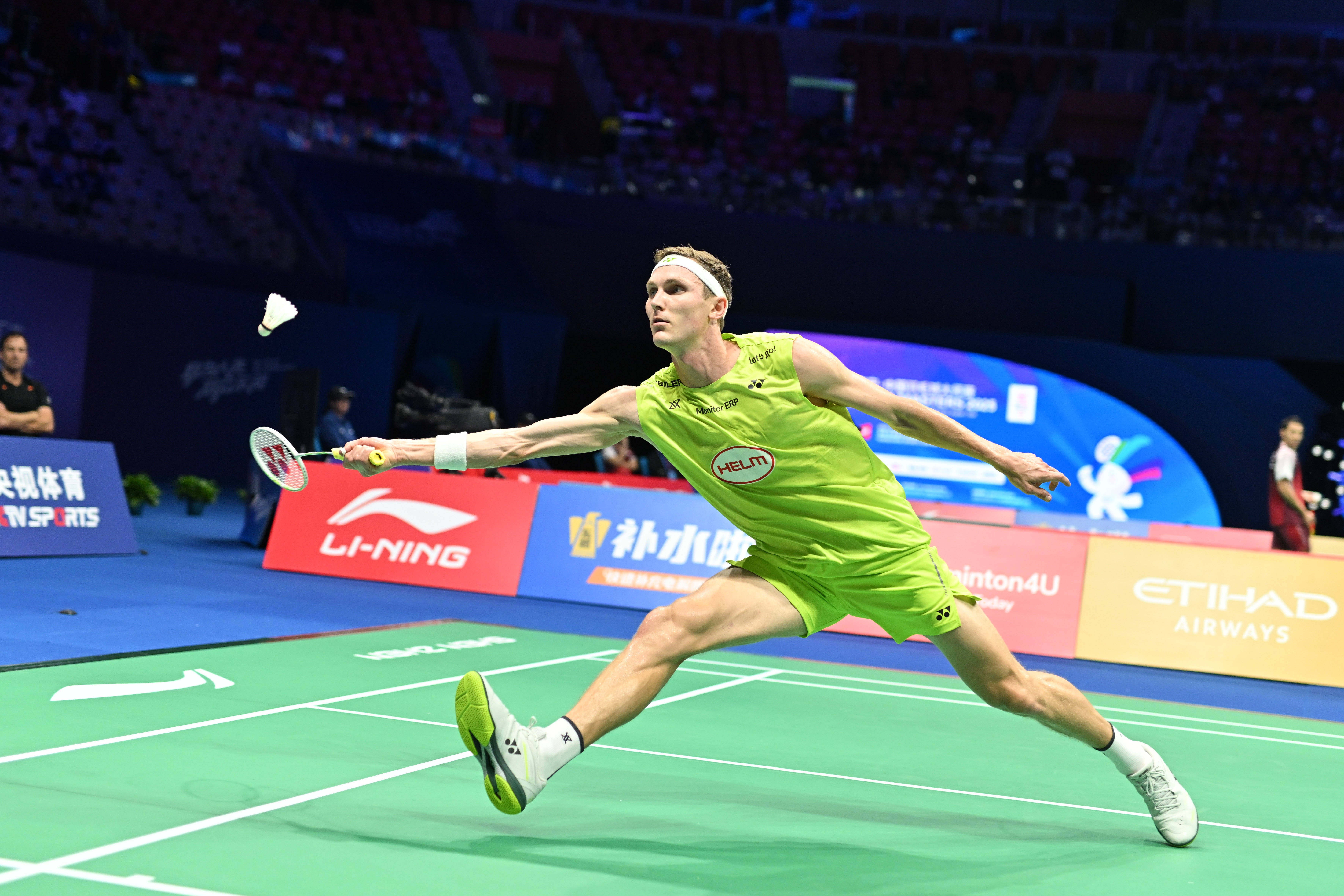 包含马来西亚羽毛球队绝杀英格兰羽毛球队，安赛龙统治全场的词条