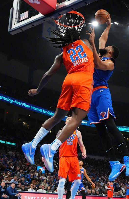 小牛客场险胜热火,唐斯关键时刻发威 小牛客场险胜热火,唐斯关键时刻发威