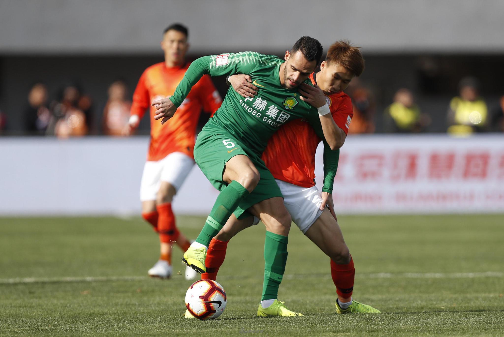 天津天海客场战平深圳佳兆业,难分胜负 天津天海客场战平深圳佳兆业,难分胜负