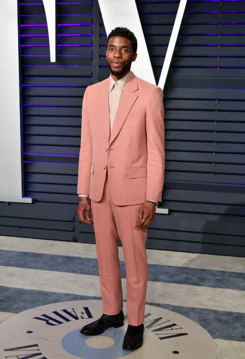 关于黑豹志甘:勒布朗关注到了,谁能超越巨星的信息 关于黑豹志甘:勒布朗关注到了,谁能超越巨星的信息