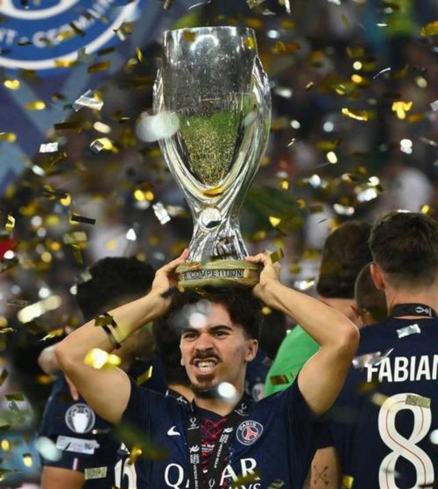 巴黎圣日耳曼大胜进军欧冠强