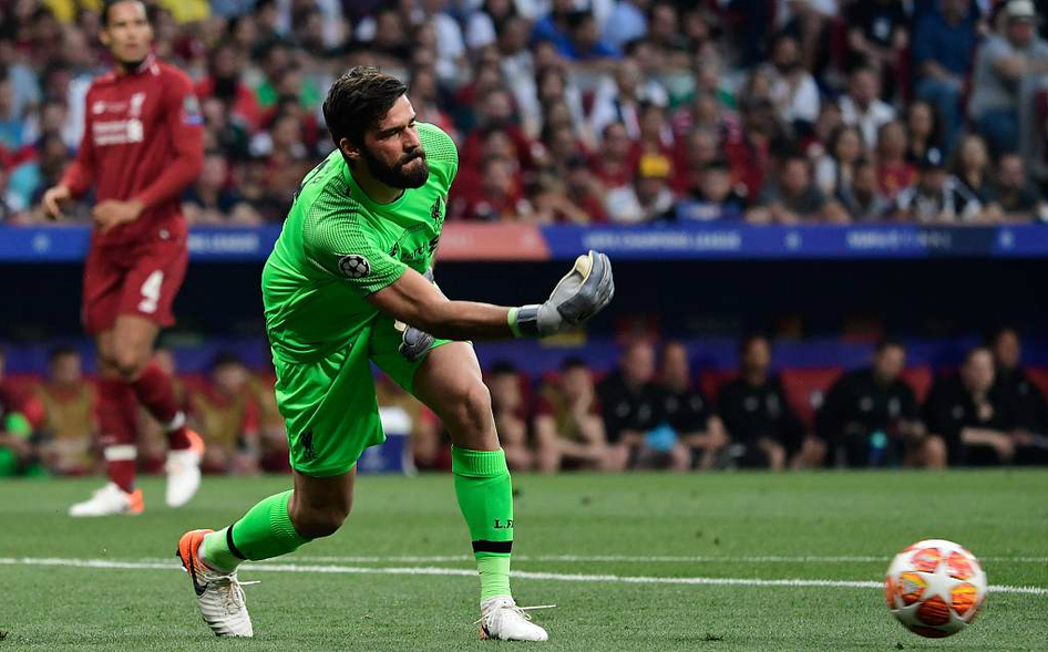 利物浦主帅控诉裁判误判，欧冠战局再添波澜！的简单介绍