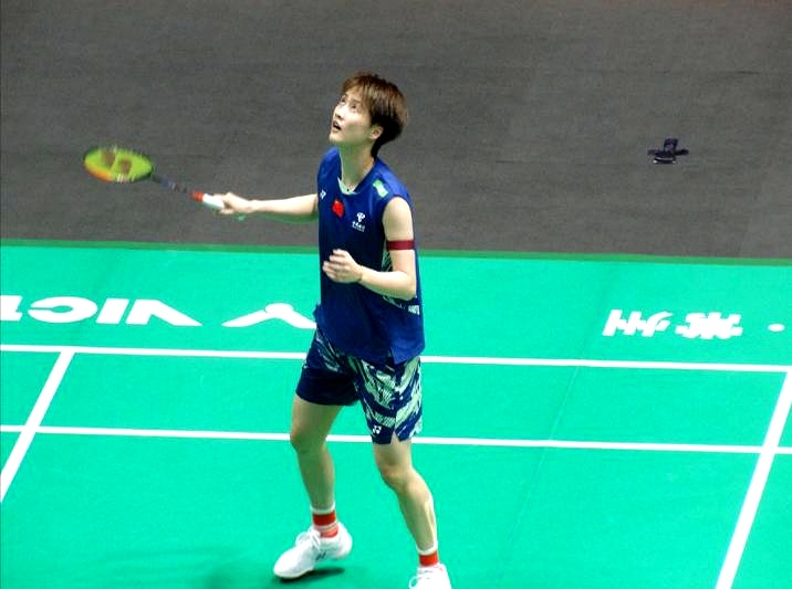 中国队翻盘马来西亚队,陈雨菲扛起全队 中国队翻盘马来西亚队,陈雨菲扛起全队