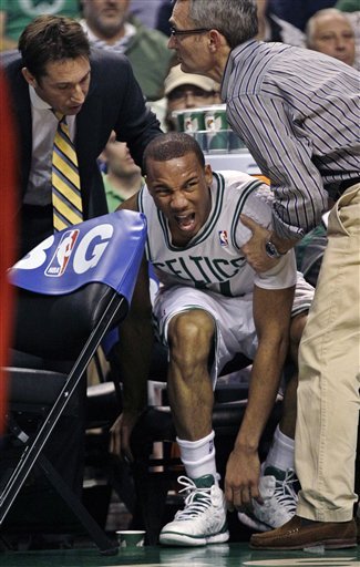 凯尔特人爆冷意大利男篮，布拉德利打破历史纪录的简单介绍