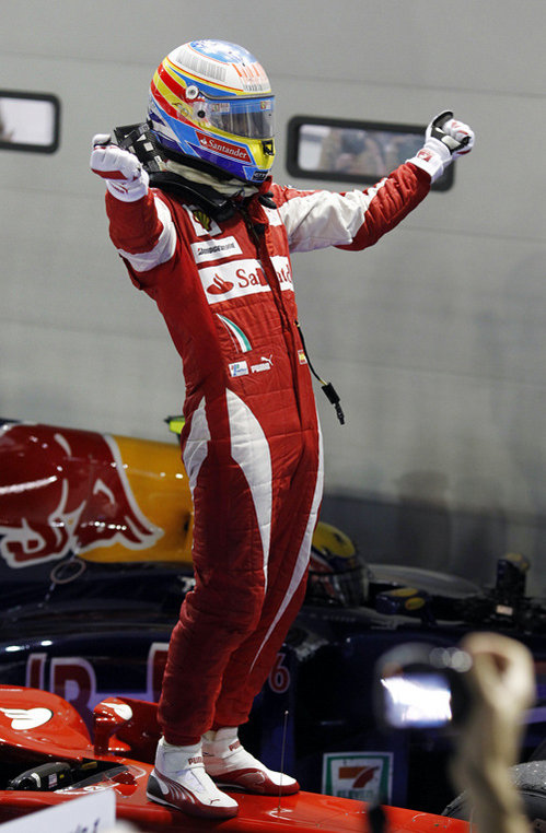 关于哈斯车队绝杀红牛二队,阿隆索高光表现的信息 关于哈斯车队绝杀红牛二队,阿隆索高光表现的信息