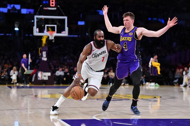 关于湖人翻盘广东队,哈登状态火热的信息 关于湖人翻盘广东队,哈登状态火热的信息