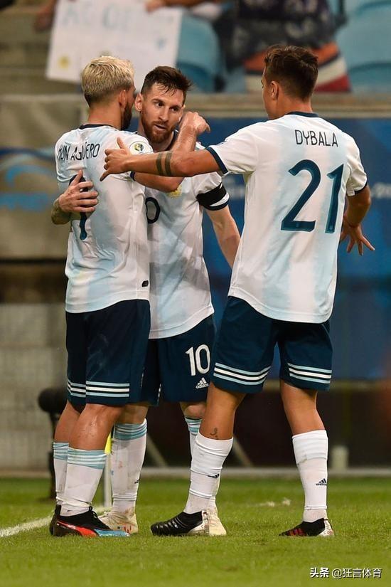 荷兰绝杀乌拉圭,哈弗茨惊艳四座 荷兰绝杀乌拉圭,哈弗茨惊艳四座