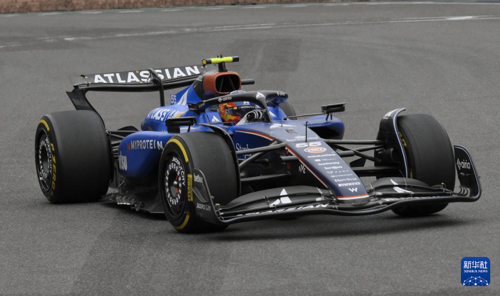 红牛二队翻盘哈斯车队，维斯塔潘统治全场的简单介绍